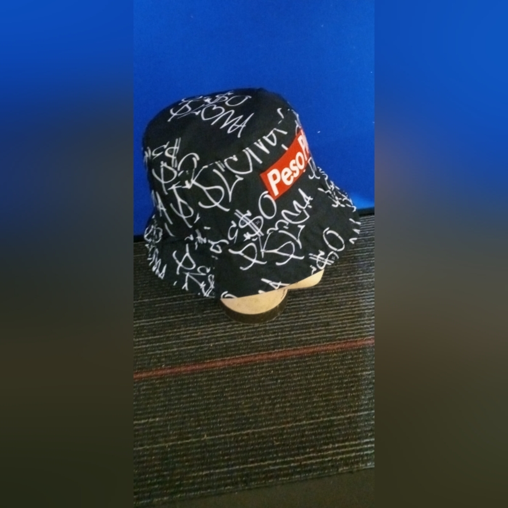 Peso Pluma Black Bucket Hat unisex - Picture 2 of 6
